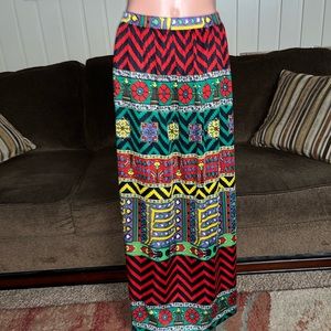 Aileen • Vintage • Size 10 • Boho/ Hippie • Skirt • Multi-Colors • Geometric